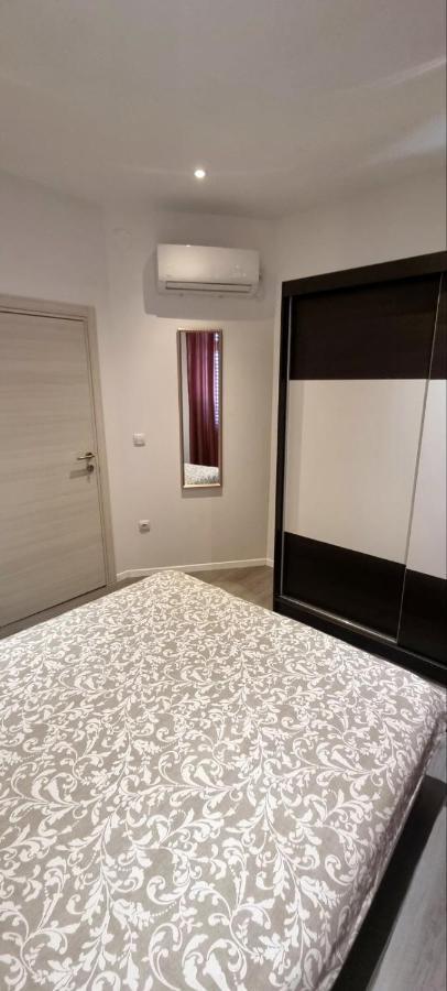 Apartment Lori - Beautiful View غييكا المظهر الخارجي الصورة